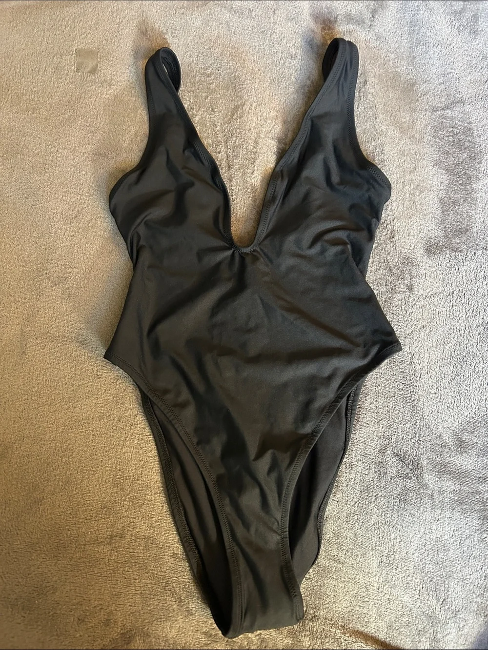 SKIMS Black (Signature Swim Plunge One Piece) Small
